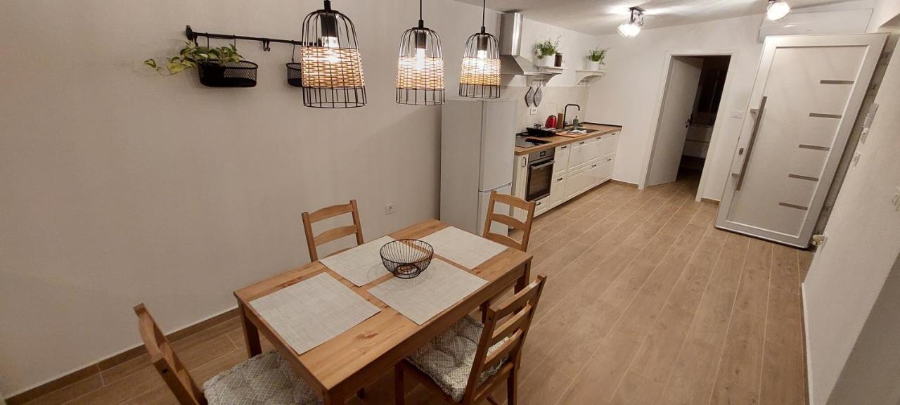 Stara Malija Apartment Izola Ngoại thất bức ảnh